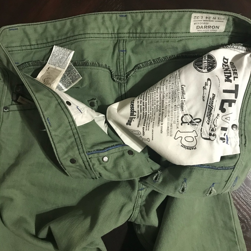 Diesel denim size 34X32 Darrin in green